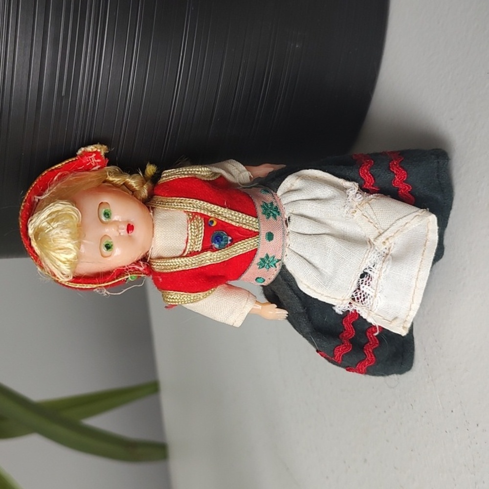 Vintage Sleepy Eye Doll